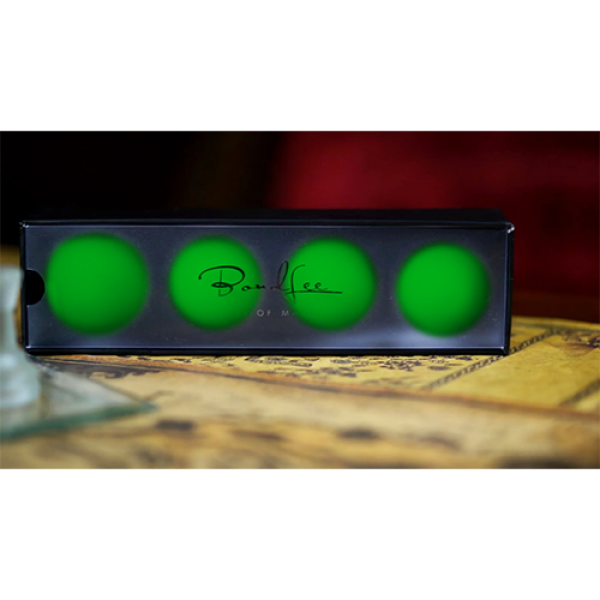 Perfect Manipulation Balls (4.3 cm Green) by Bond Lee